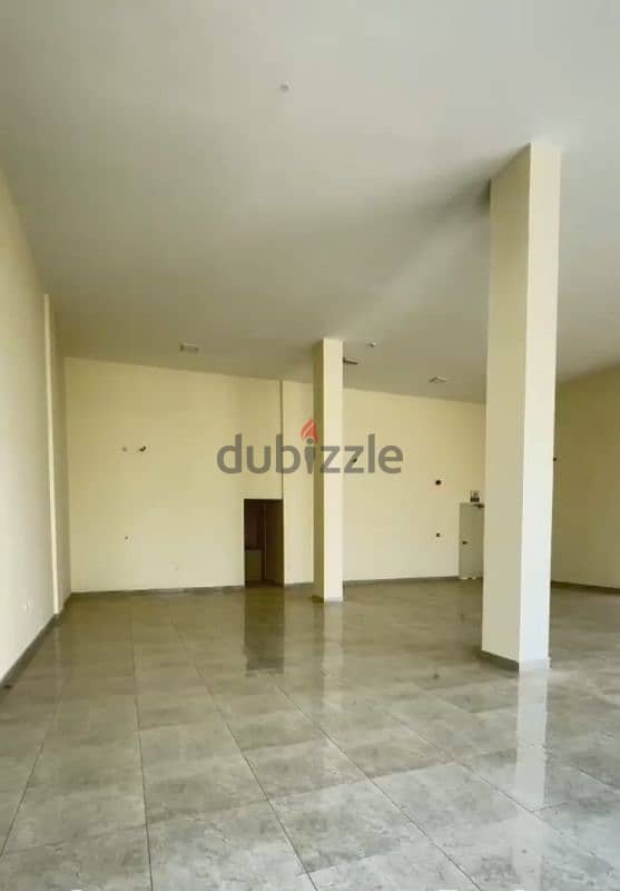 **Birkat Al Wamer | Warehouse & Staff Accommodation** 5