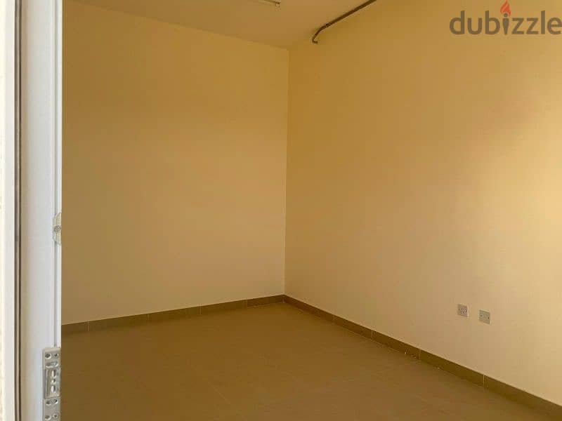 Warehouse with Offices for Rent 6