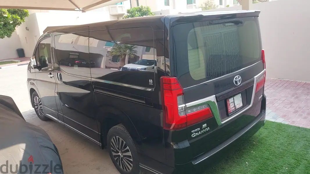 Toyota Granvia 202065060273636738121