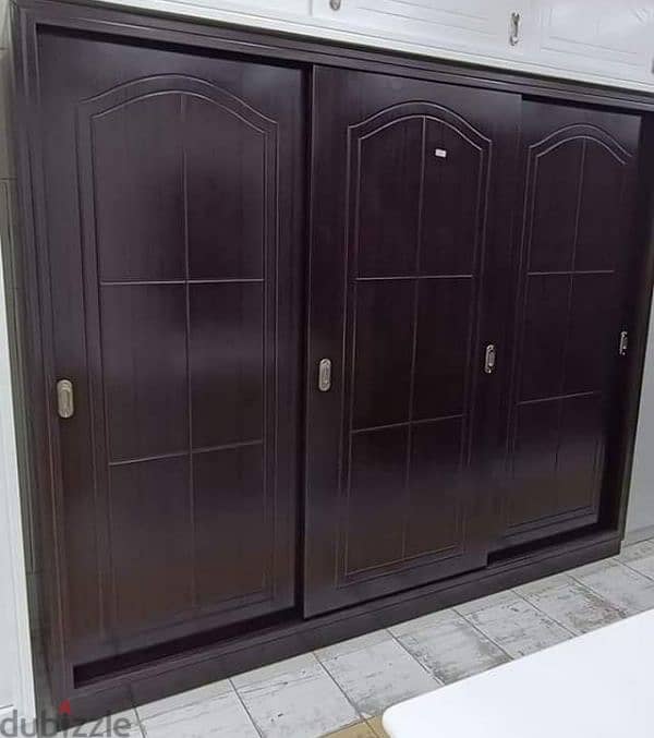 6 door big cupboard selling in Qatar. 30032896 14