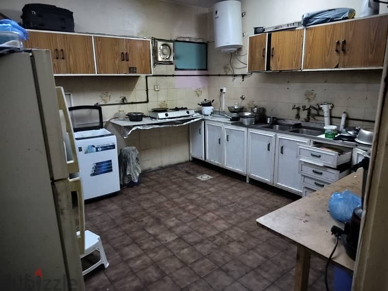 Executive bachelor bedspace and rooms 5