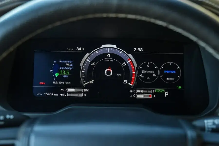 تويوتا سيكويا 2024 بريميوم65156987914369128