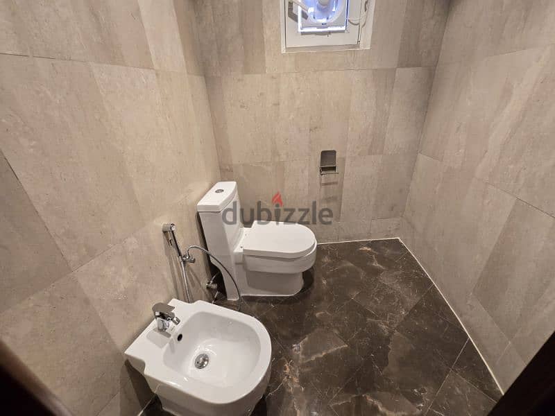 Commercial Building for Rent – Maamoura 14