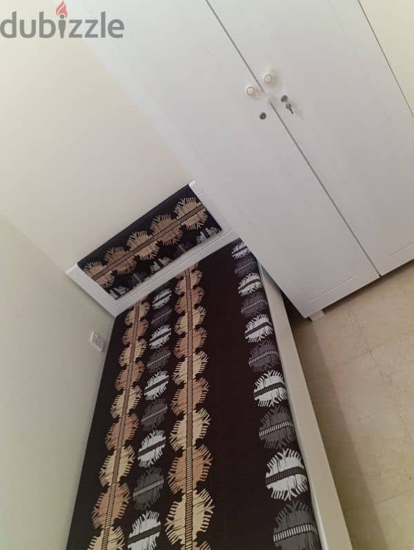 Ladies Room Partition And Studio Available - Rooms for Rent - 120356137