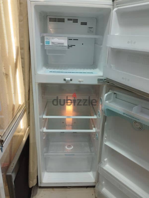 LG Fridge 300l in New Condition working Perfect 2