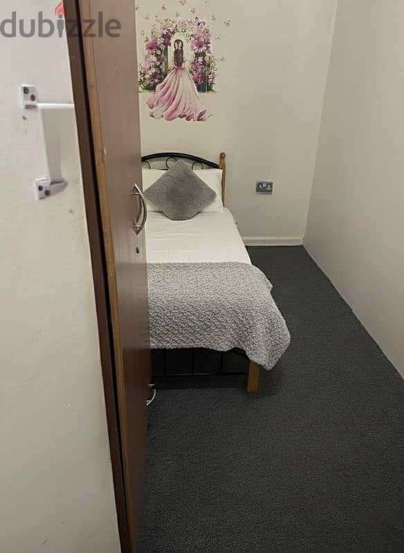 Room, Partition, Studio Available - Rooms for Rent - 120357362