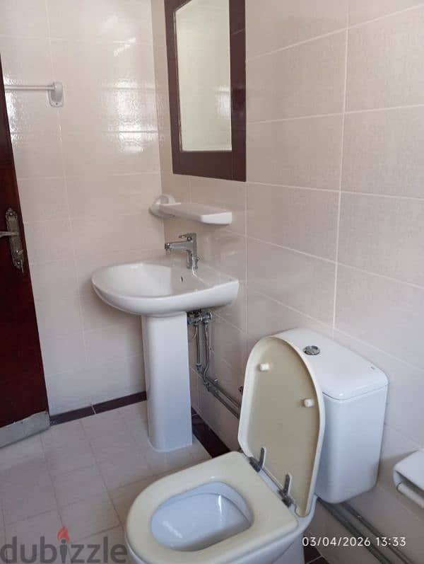 FEMALE EXECUTIVE BEDSPACE 650/= 3