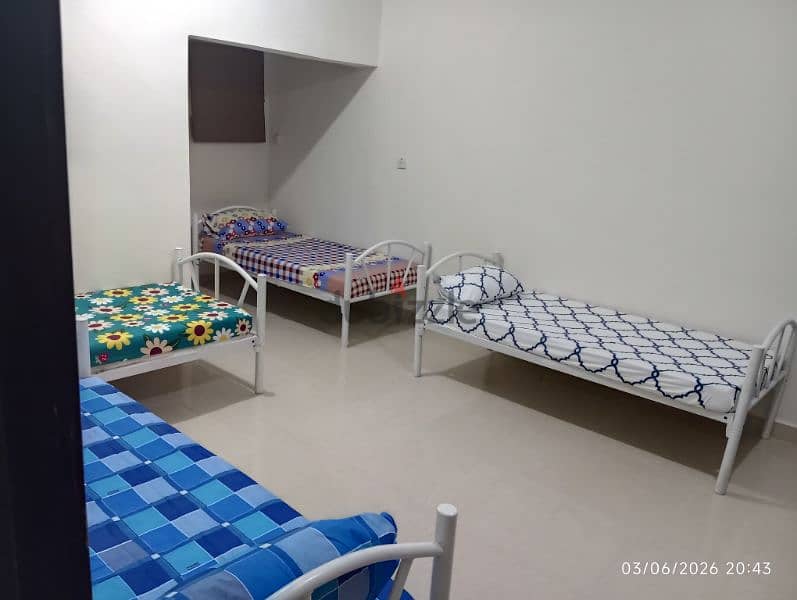 FEMALE EXECUTIVE BEDSPACE 650/= 17
