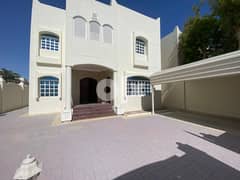 Spacious available unit 7BHK big  villa available in mathar qadeem 0