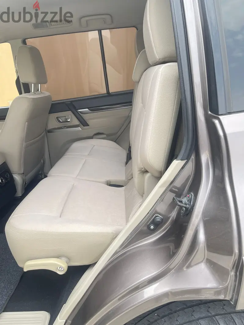 ميتسوبيشي باجيرو 2016 طراز GLS444395658130247685