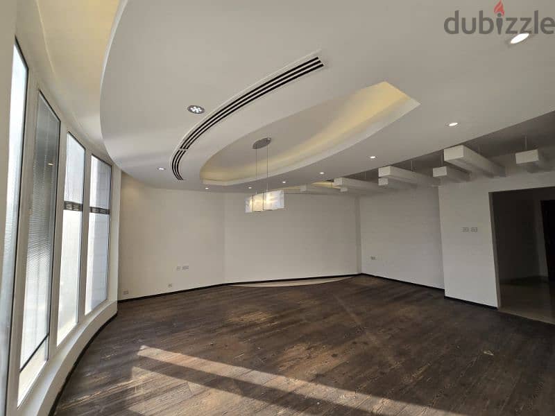 Commercial Building for Rent 7
