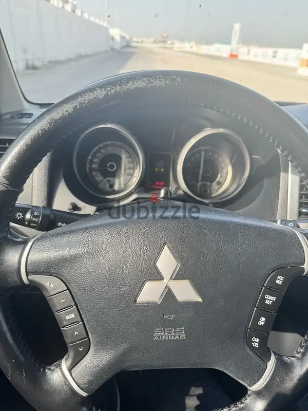 ميتسوبيشي باجرو ٢٠٢٠4533227265150259213