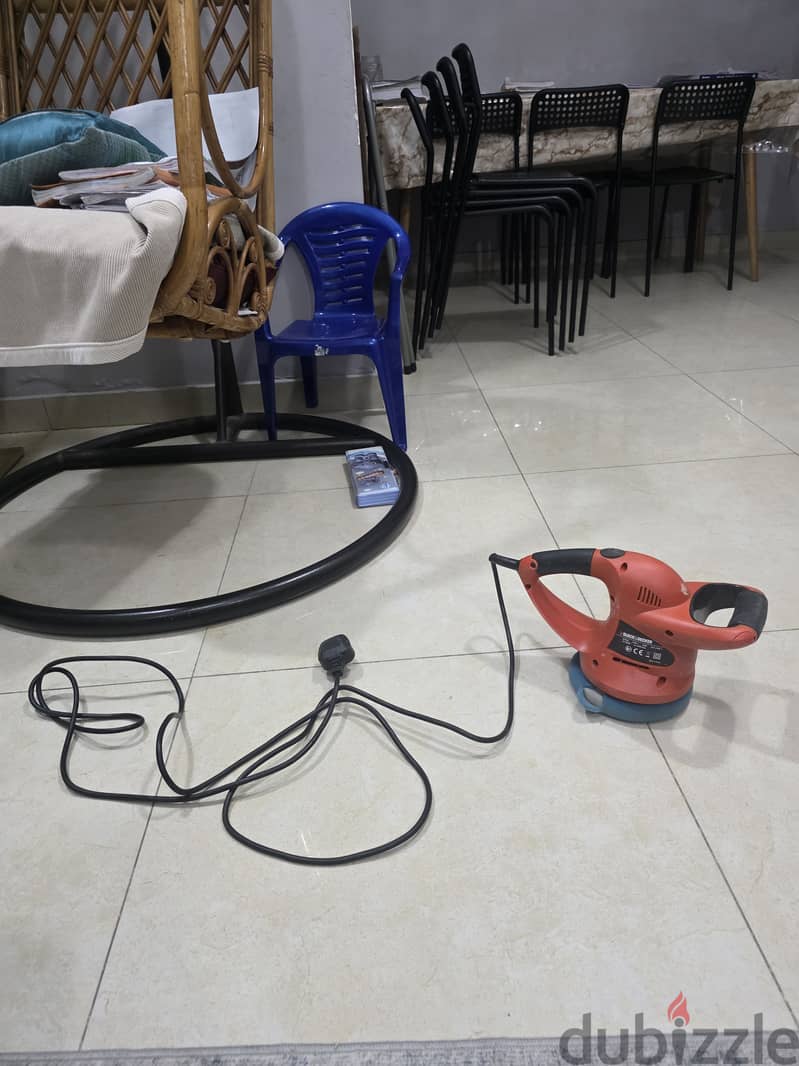 Black and Decker random orbit waxer/ polisher 1