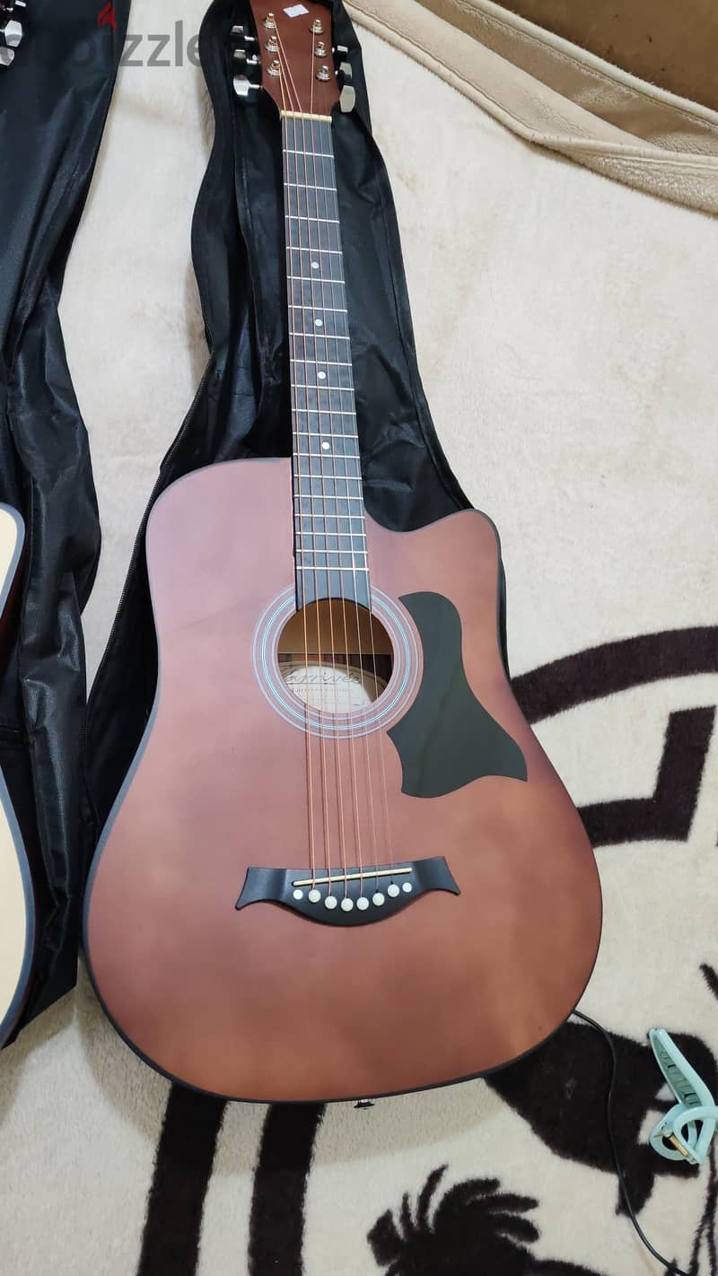 GUITAR Brand new 4