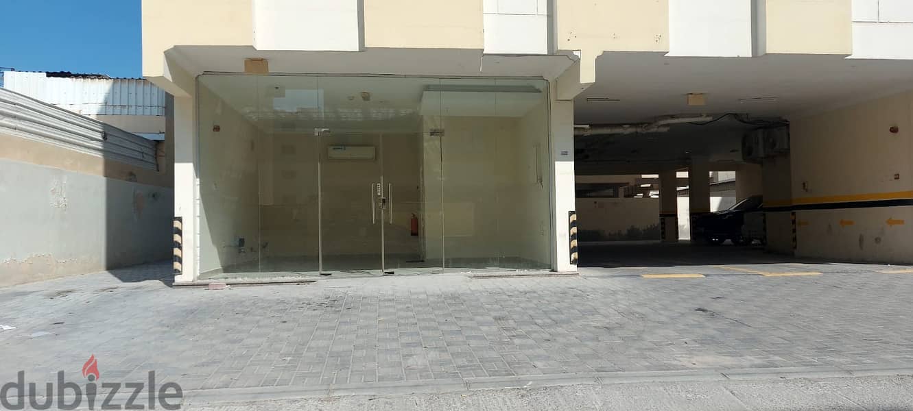 For rent commercial shop in Al Wakra under building 6