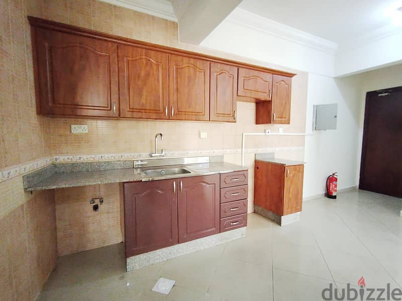 ||LUXURY&SPACIOUS||ELEGENT 1BHK||READY TO MOVE||NEXT TO METRO|| 5
