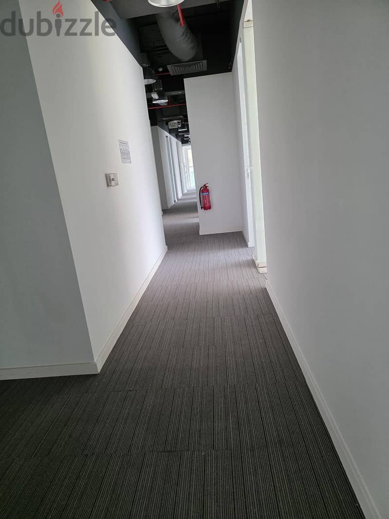 Ready Office for rent 7