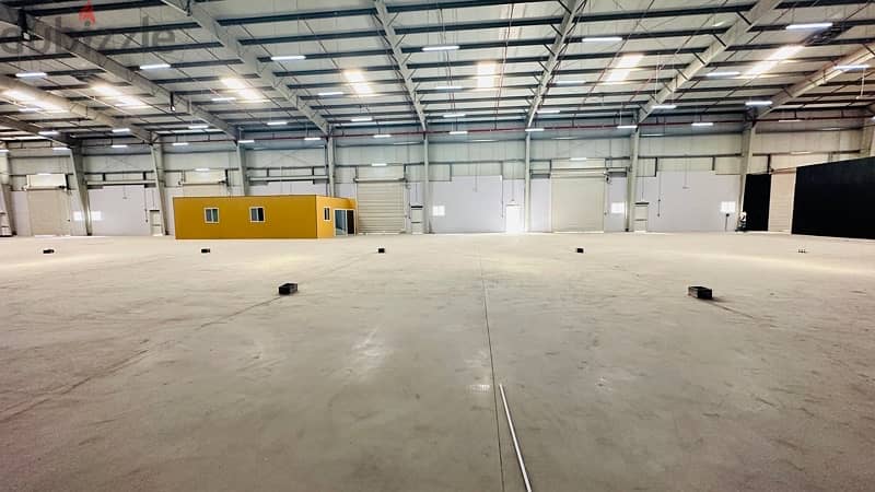 Premium High-Standard 4000 Warehouse for Rent 1