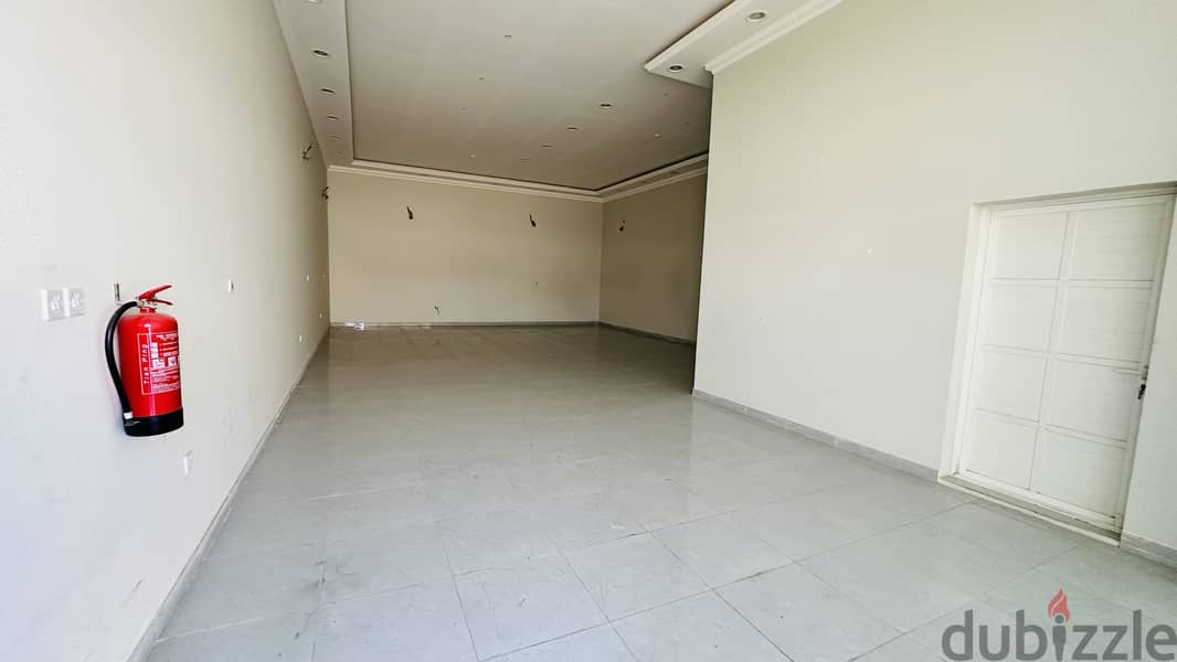 2800 Store, Office & 7 Room For Rent 6