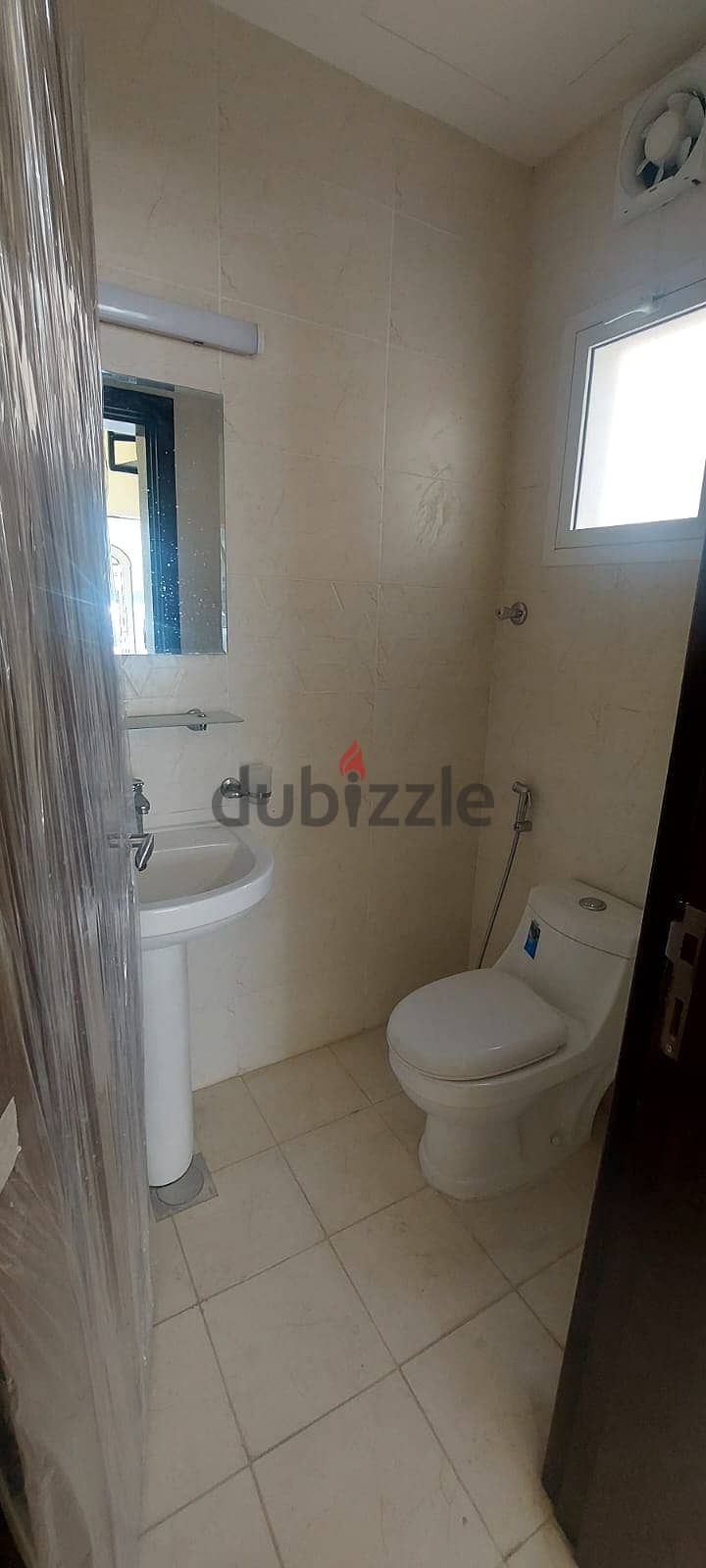 Office for rent, brand new, open 5