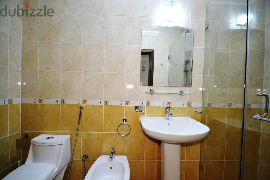 Umm Ghuwailina 2-bed UF apartment 6