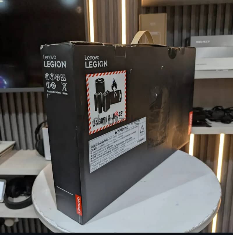 LENOVO LEGION 7i 2