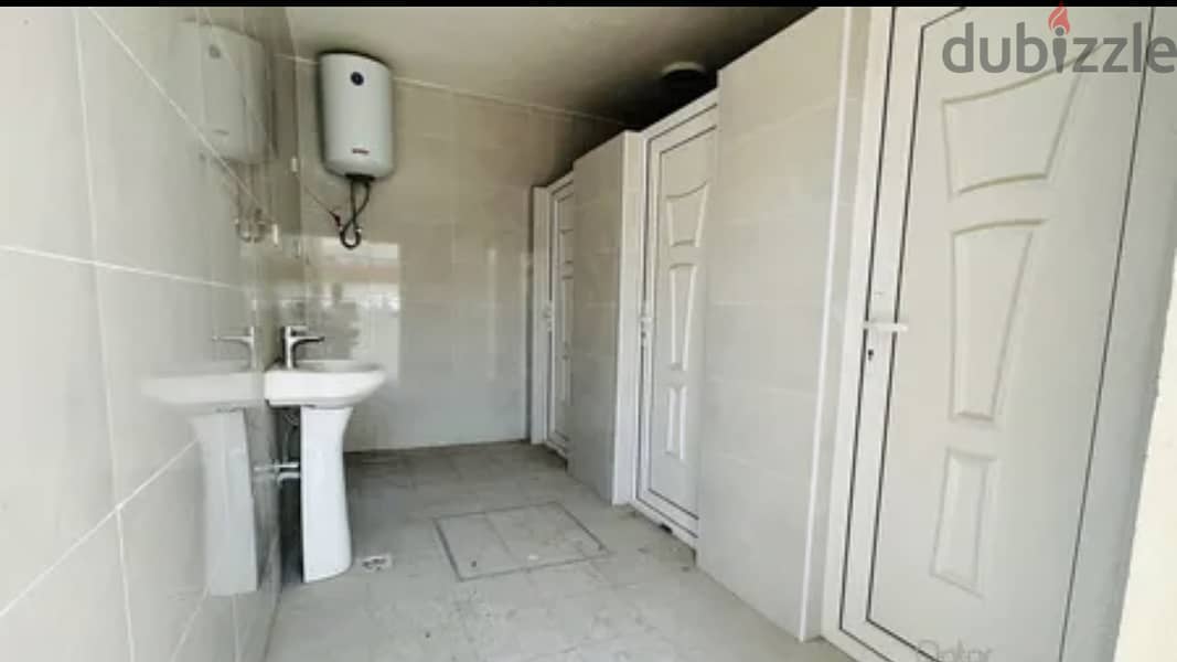 1800 Garage facilities in Doha industrial area 5