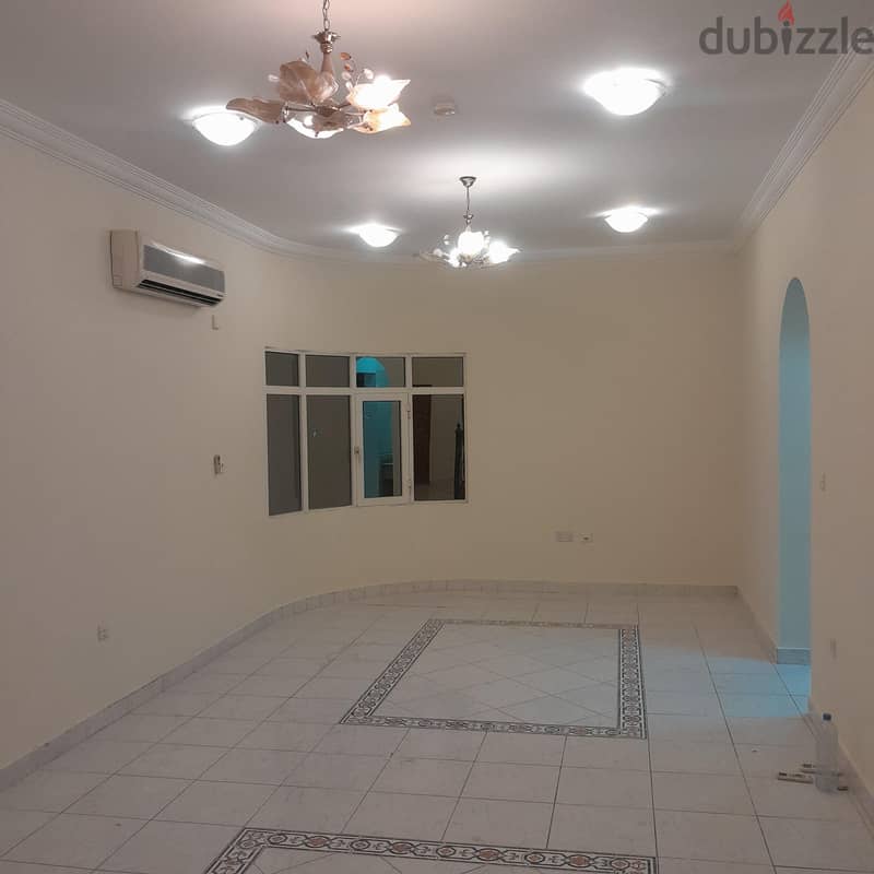 4bhk villa in Thumama compound 1