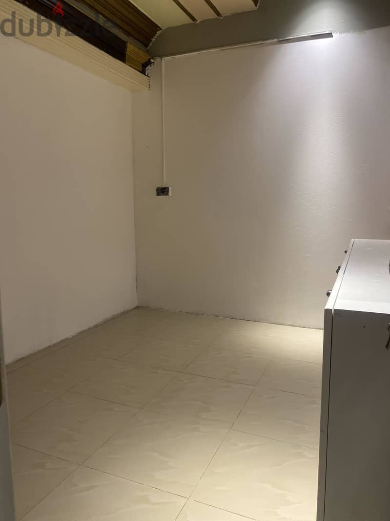 Fully Furnished Room for Rent – Madinat Khalifa North 2