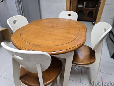 4 seater table