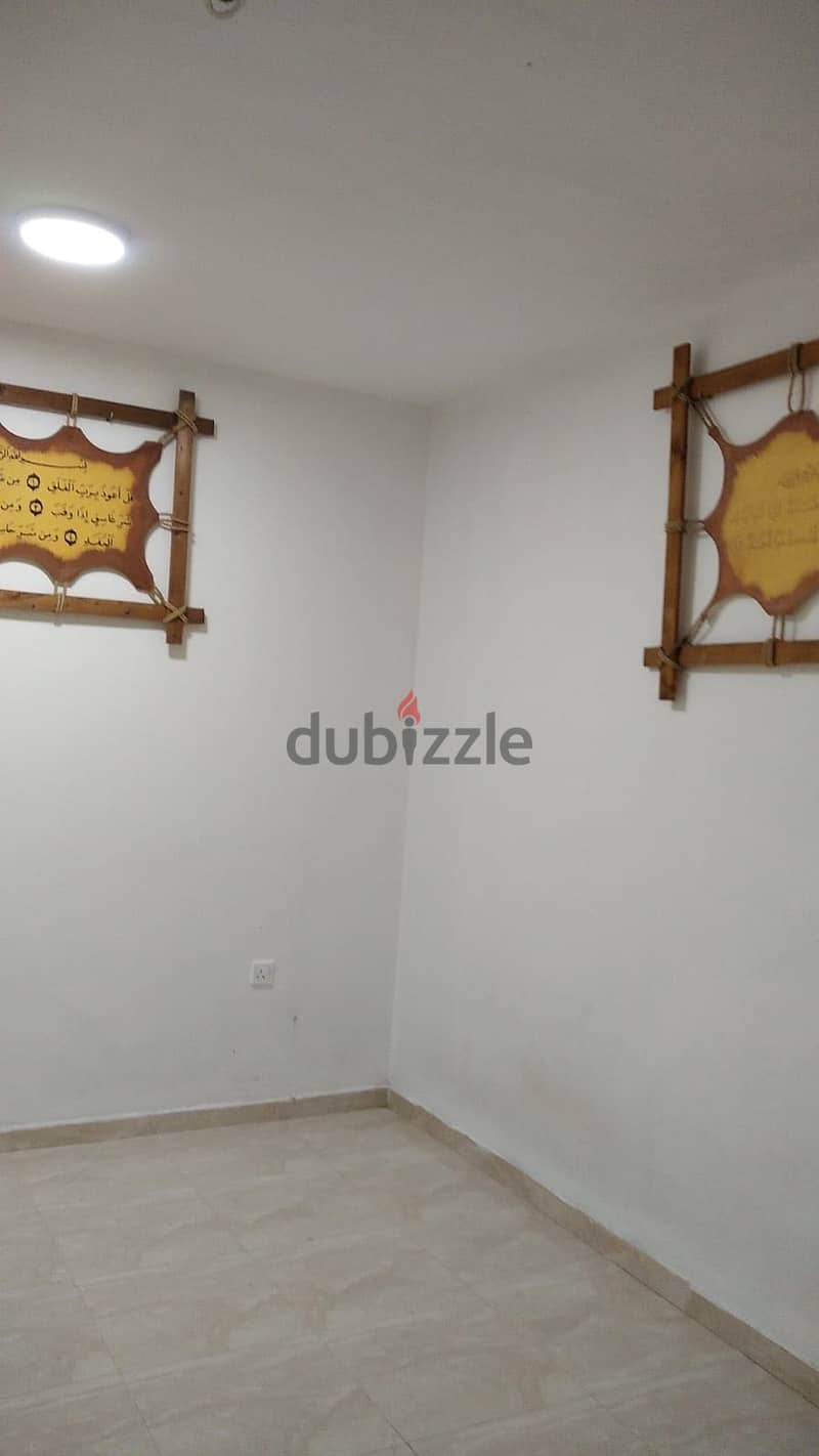 Available studio room for rent in Old Airport- Single lady 4