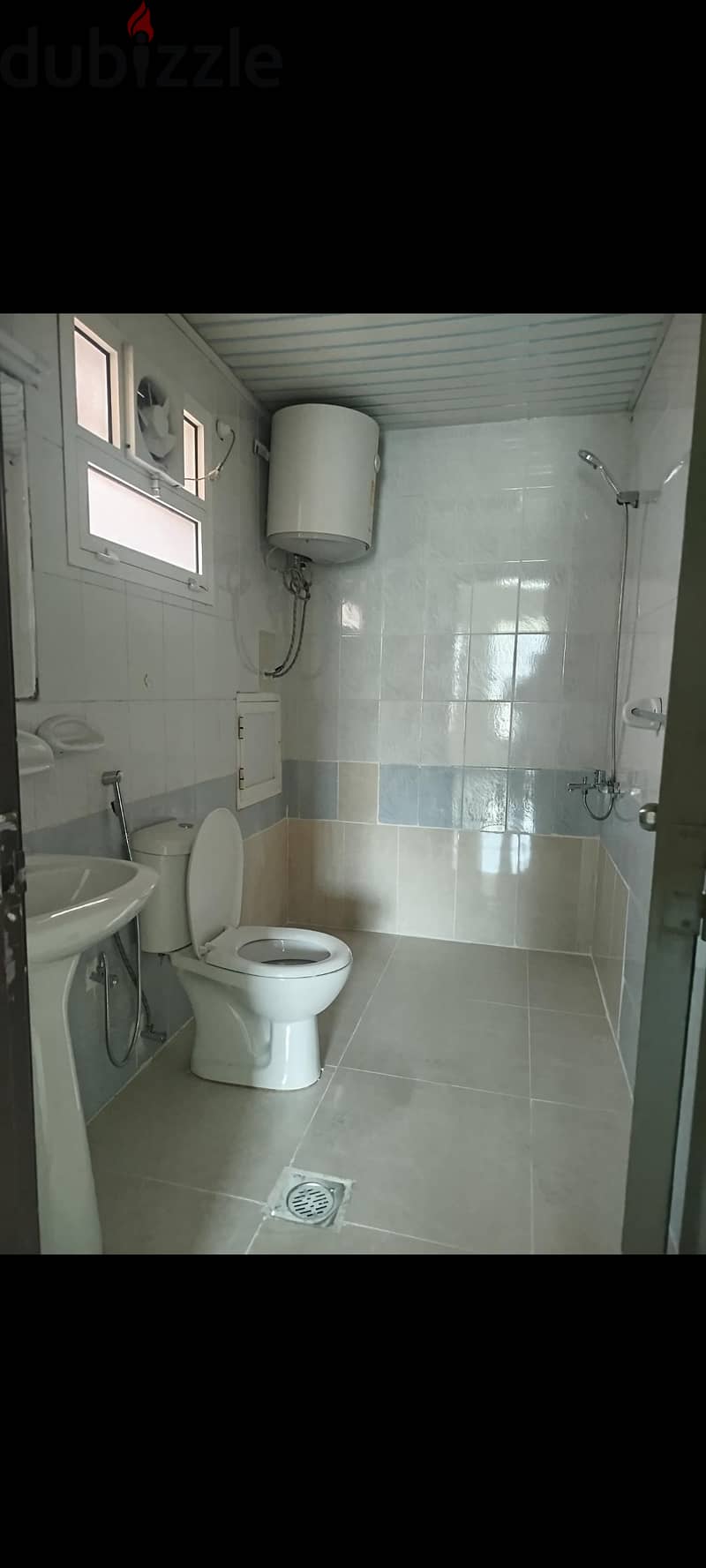 EX-BACHELORS 3-BHK Beautiful Flat Apartment Available In NAJMA 4