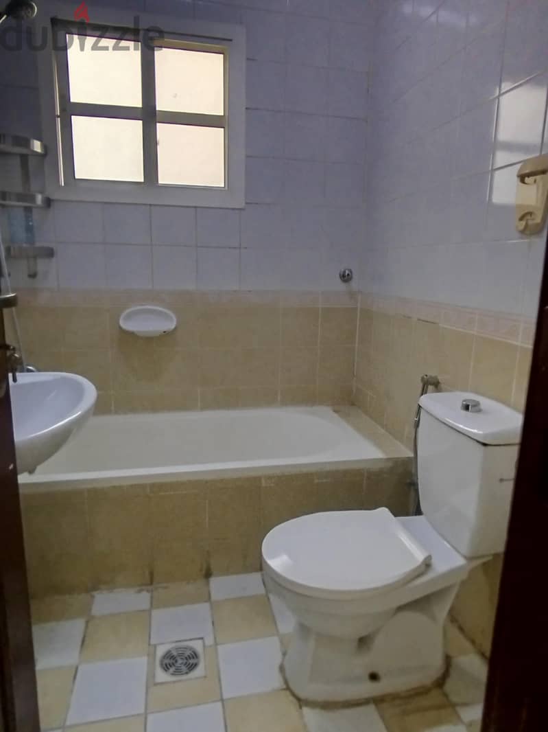 3-BHK Spacious Family Apartment Available In OLD AIRPORT/ Matar Qadeem 8