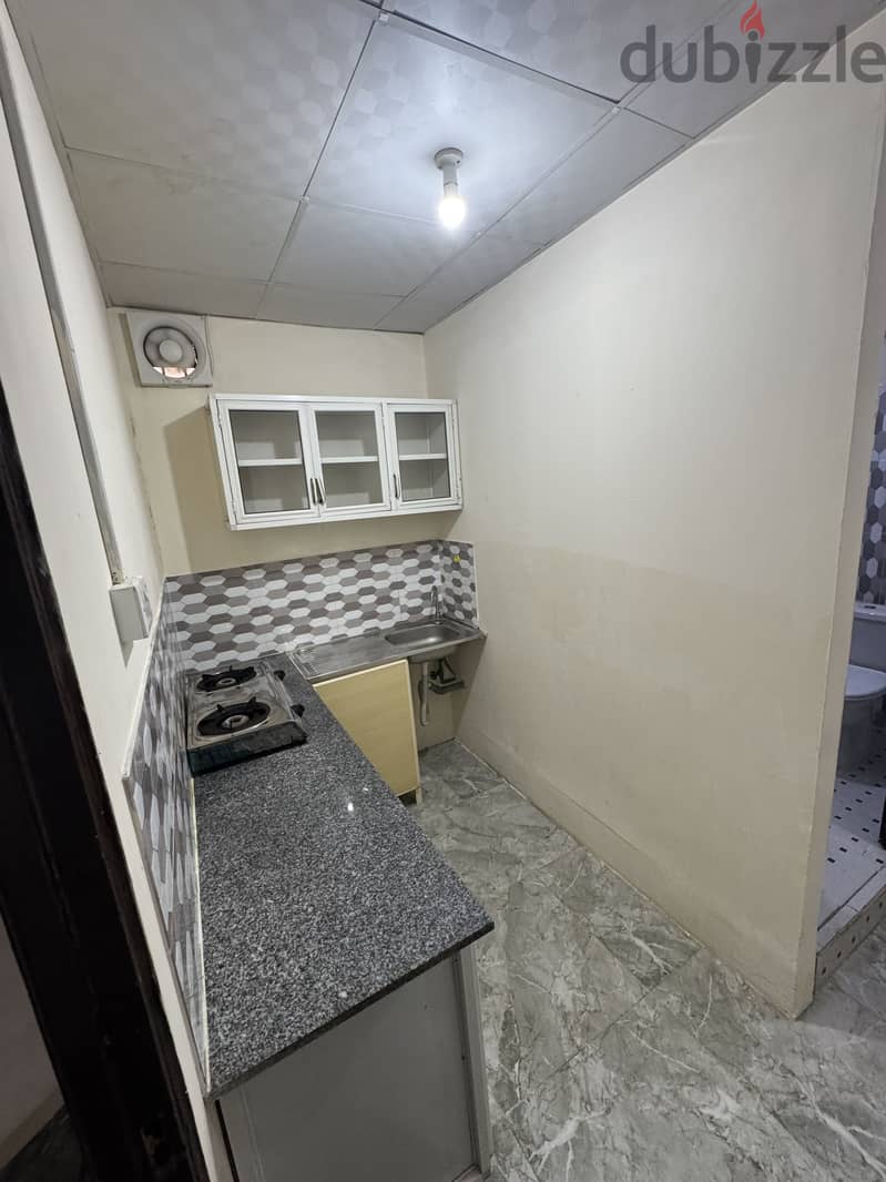 Studio Available from oct 1 1