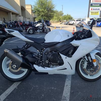 2019 Suzuki GSX R-600 available (+447507647630)