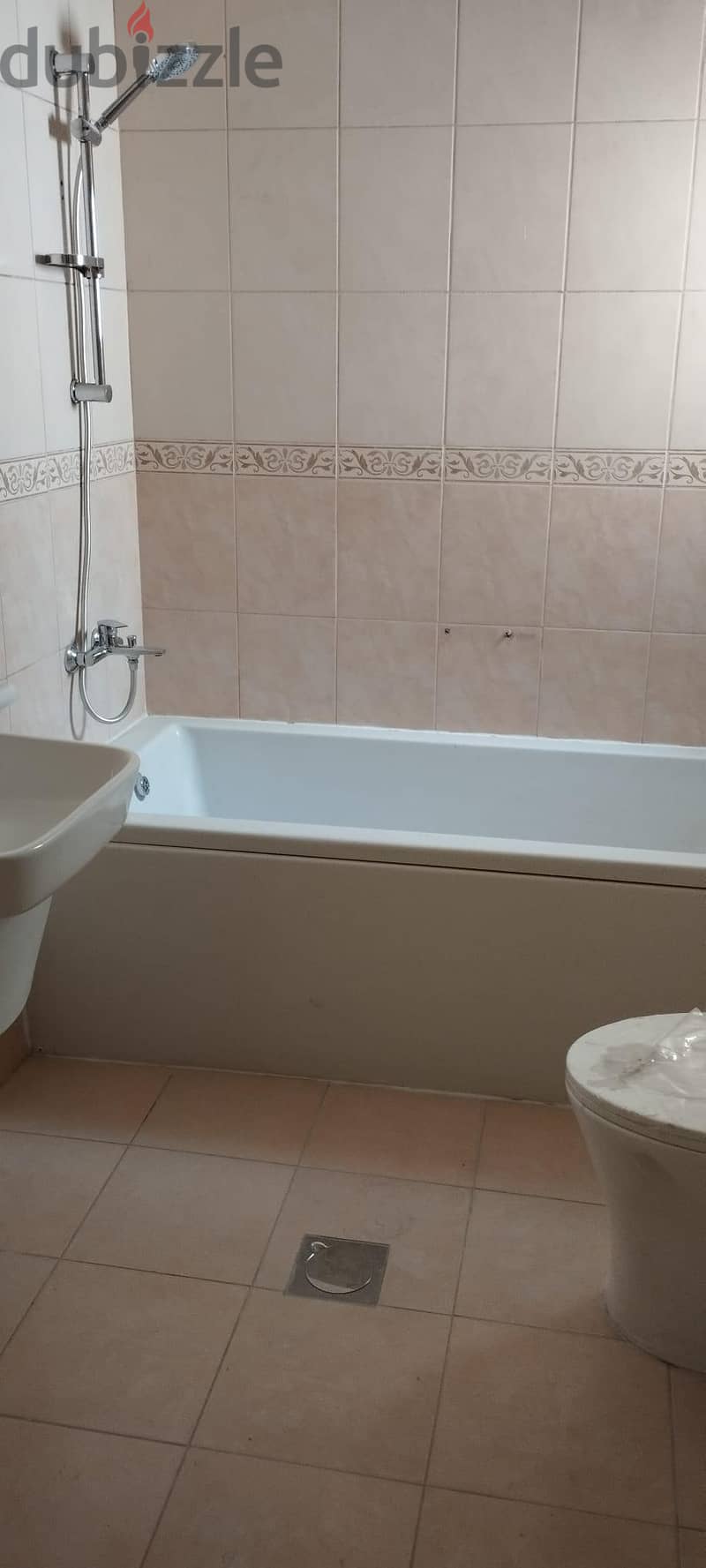 Fully Renovated Family 2bhk in Al Mansoura 6