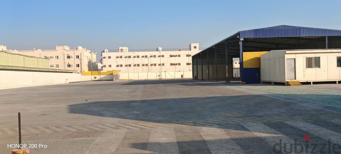 5000 Garage / Workshop For Rent - Industrial area 3