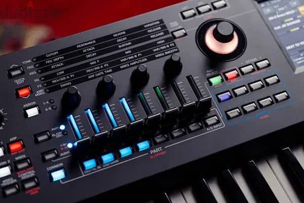 Yamaha 88-Key Music Synthesizer, Graded Hammer Action, Realistic Feel, 1