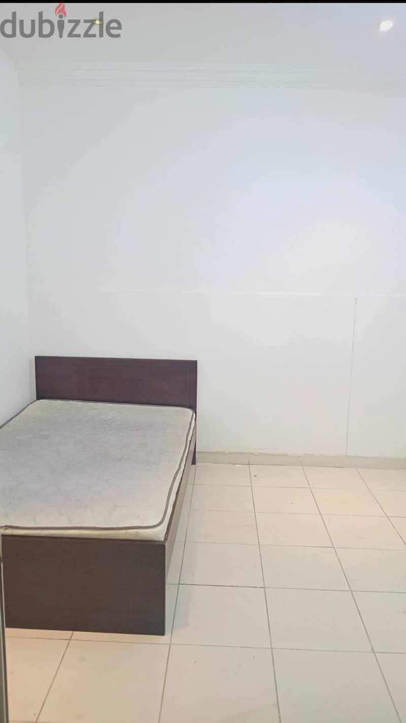 Studio Room Available In Alsaad. 1