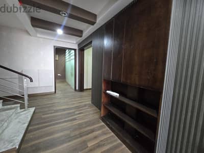 Administration Villa – Prime Location