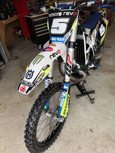 Husqvarna Dirt Bike Hitachi/Revo Graphics #5 White/Black/Blue/Yellow19