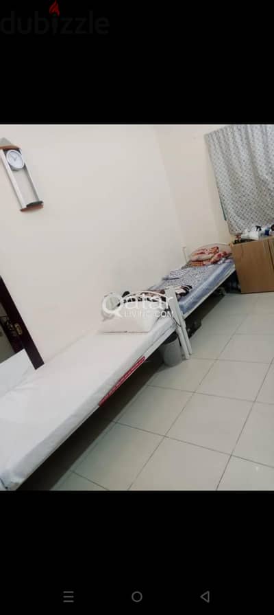 Bed Space available for Executive Bachelor near Metro Station