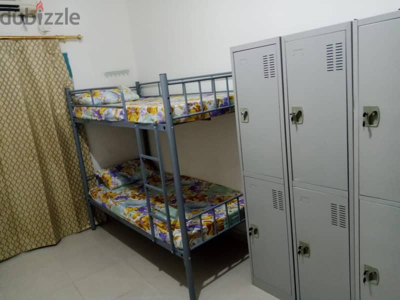 Bed Space available for Executive Bachelor near Metro Station 4