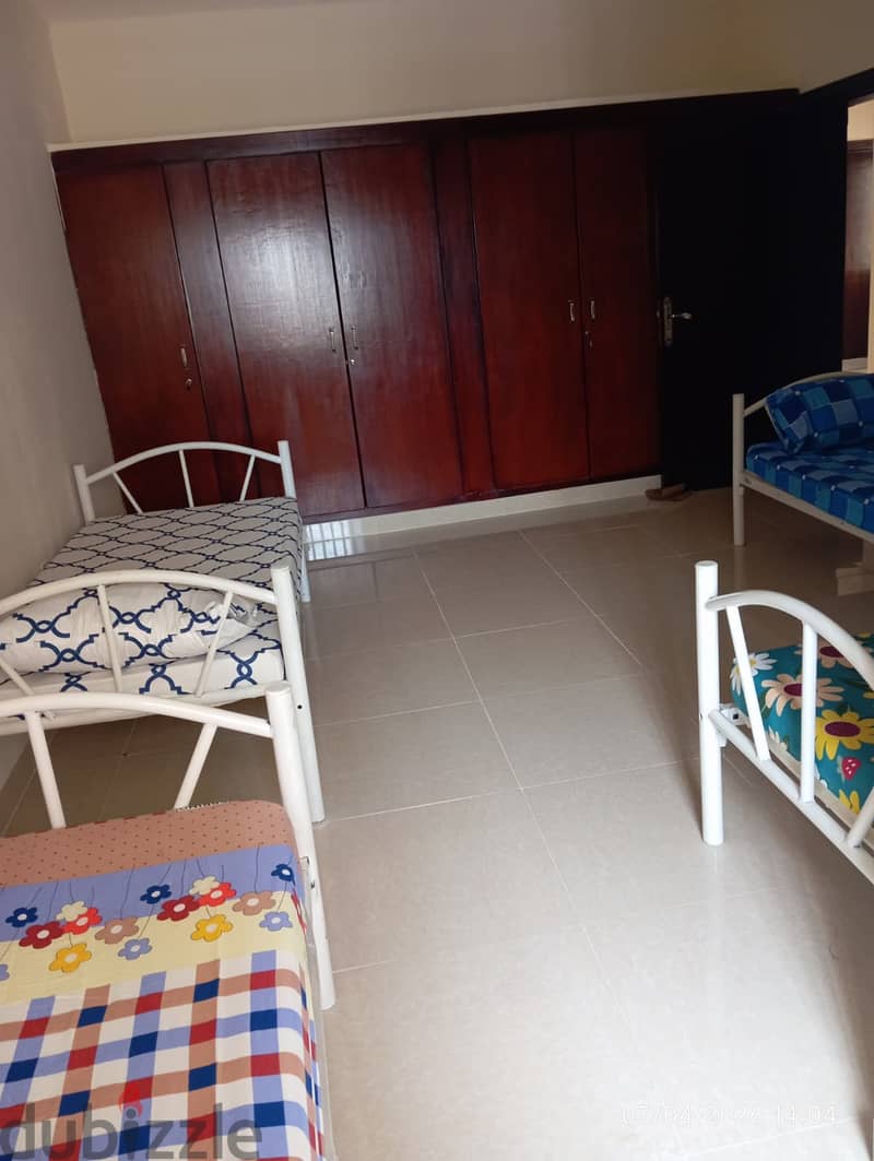 FEMALE EXECUCTIVE BED SPACE 4