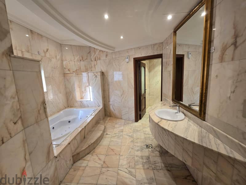 Premium commercial Villa For Rent 14