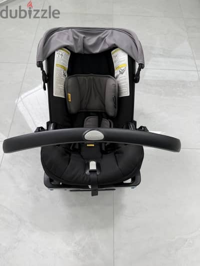 DOONA ALL IN ONE STROLLER With LATCH SEAT Stroller And Base Hound