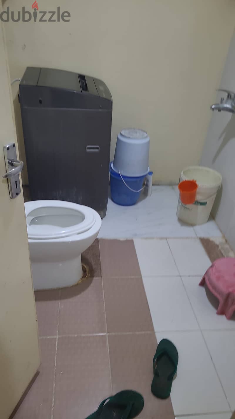 2 Bed Space for Male Executive Bachelor - Al Ganam -Salwa Road 1