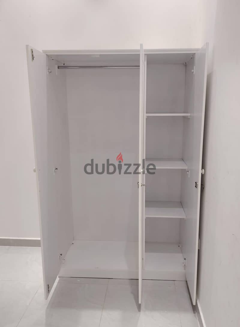 mattress and bed and cupboard selling in Qatar 3