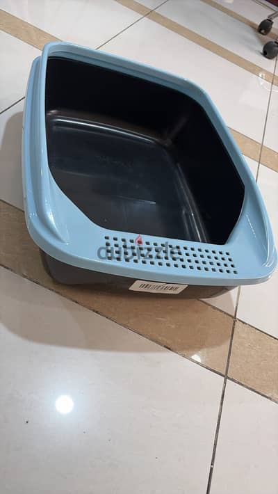 CAT LITTER BOX