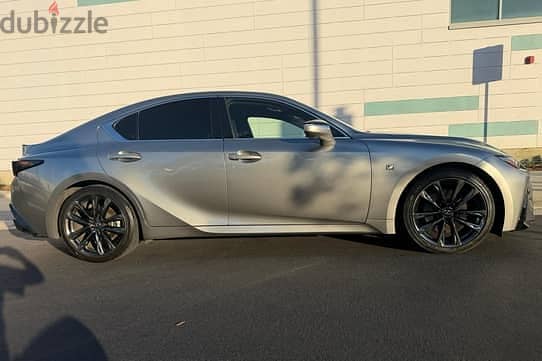 Lexus IS 350 2023 F Sport 2